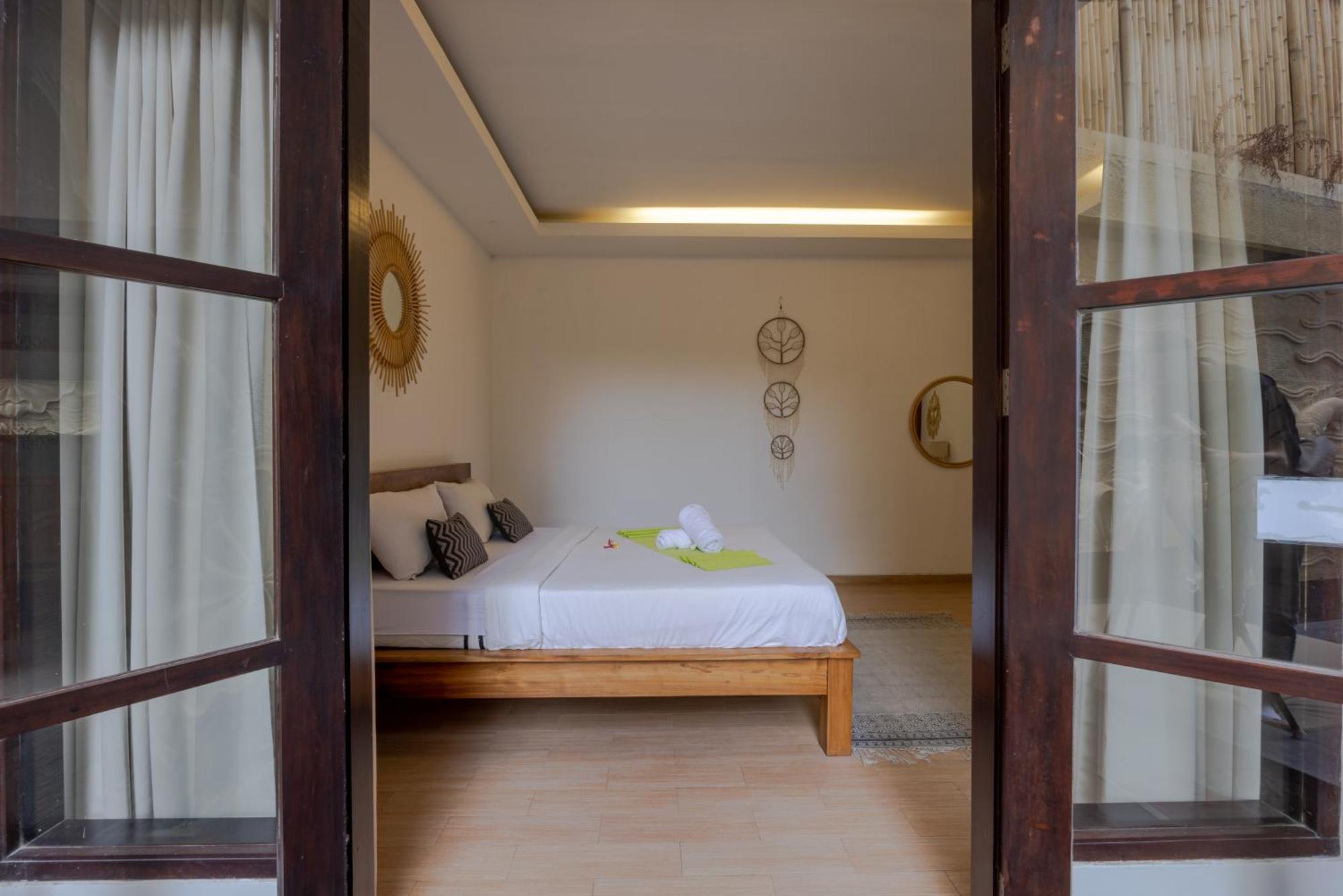 Canggu Spirit Guest House Экстерьер фото